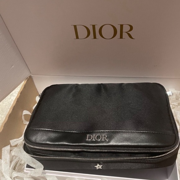 Dior - Backstage Makeup Bag and Set of Brushes - Picture 6 of 6